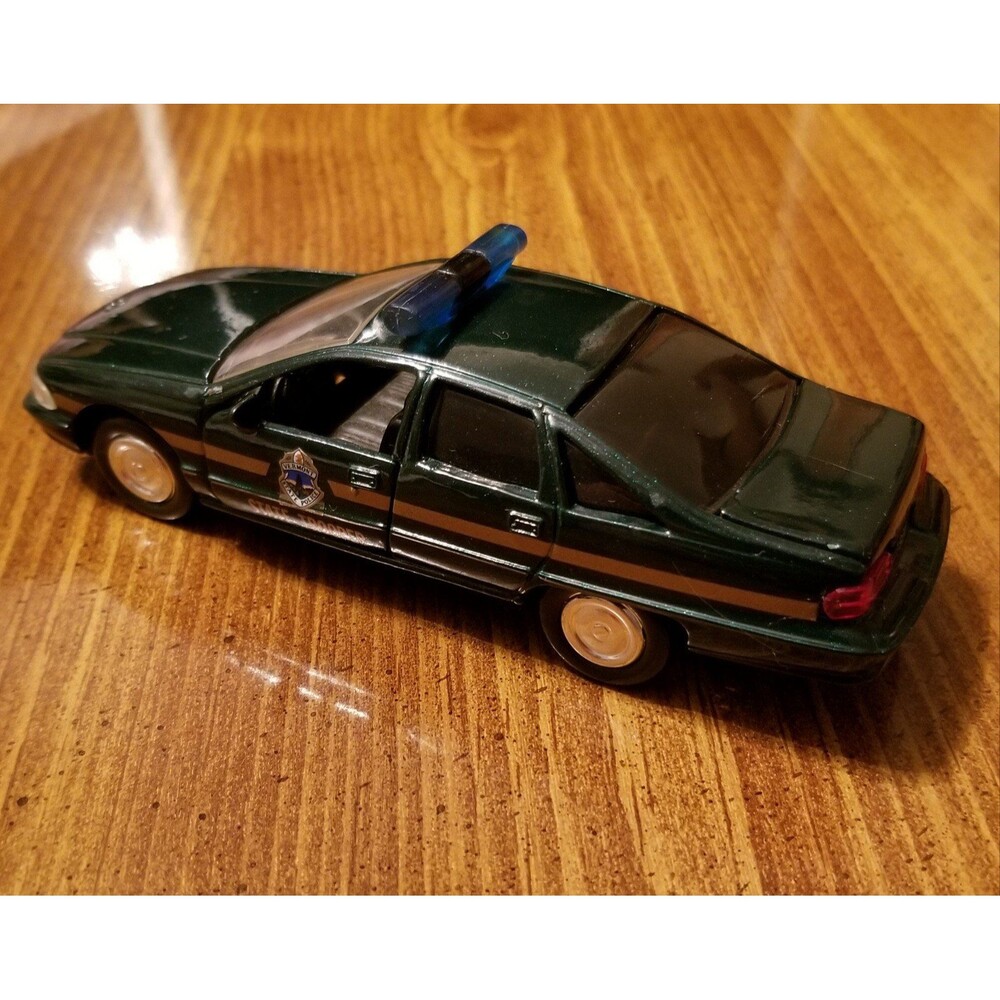 Vermont State Police Road Champs die cast police car 1:43 scale